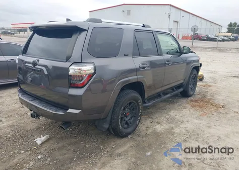 2021 Toyota 4Runner Sr5 Premium z USA, uszkodzony, nr VIN JTEFU5JR5M5243946